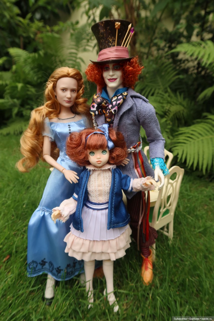 По следам Алисы и белого кролика