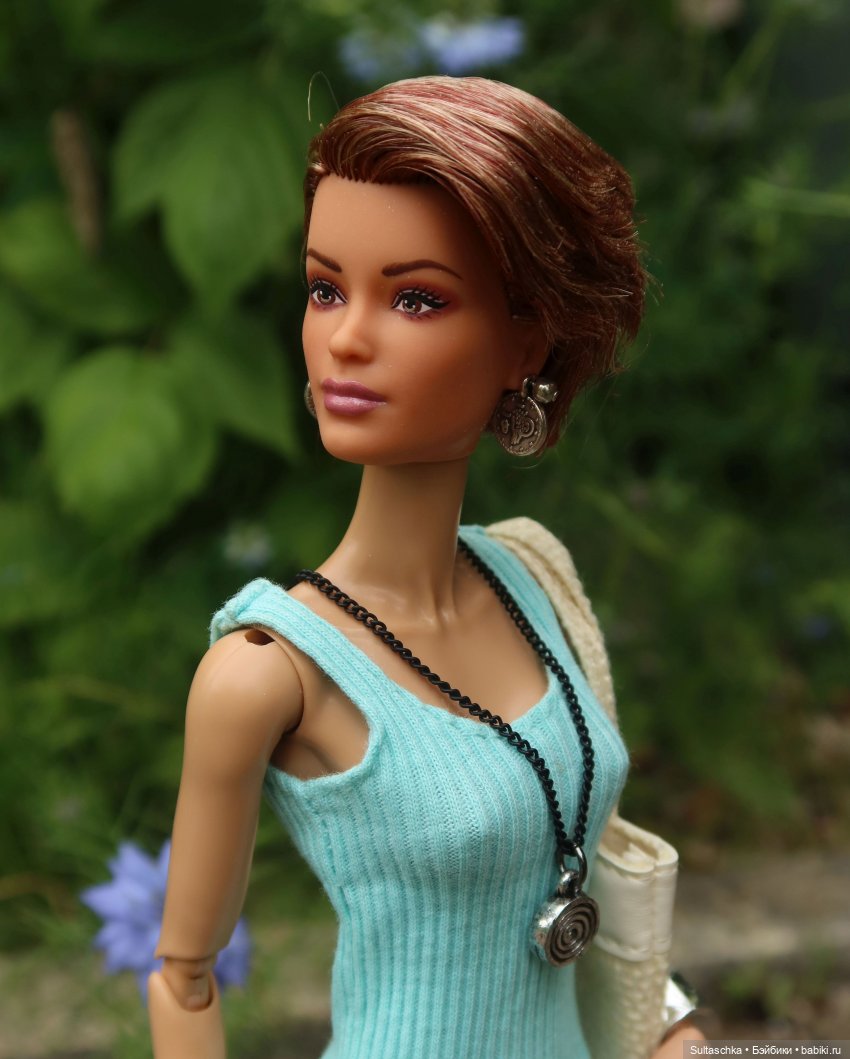 Итоги года — Куклы Barbie (Барби): Looks (фото 10)