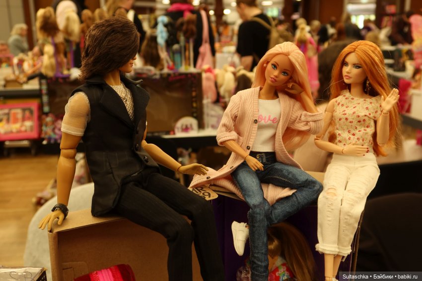 Итоги года — Куклы Barbie (Барби): Looks (фото 2)