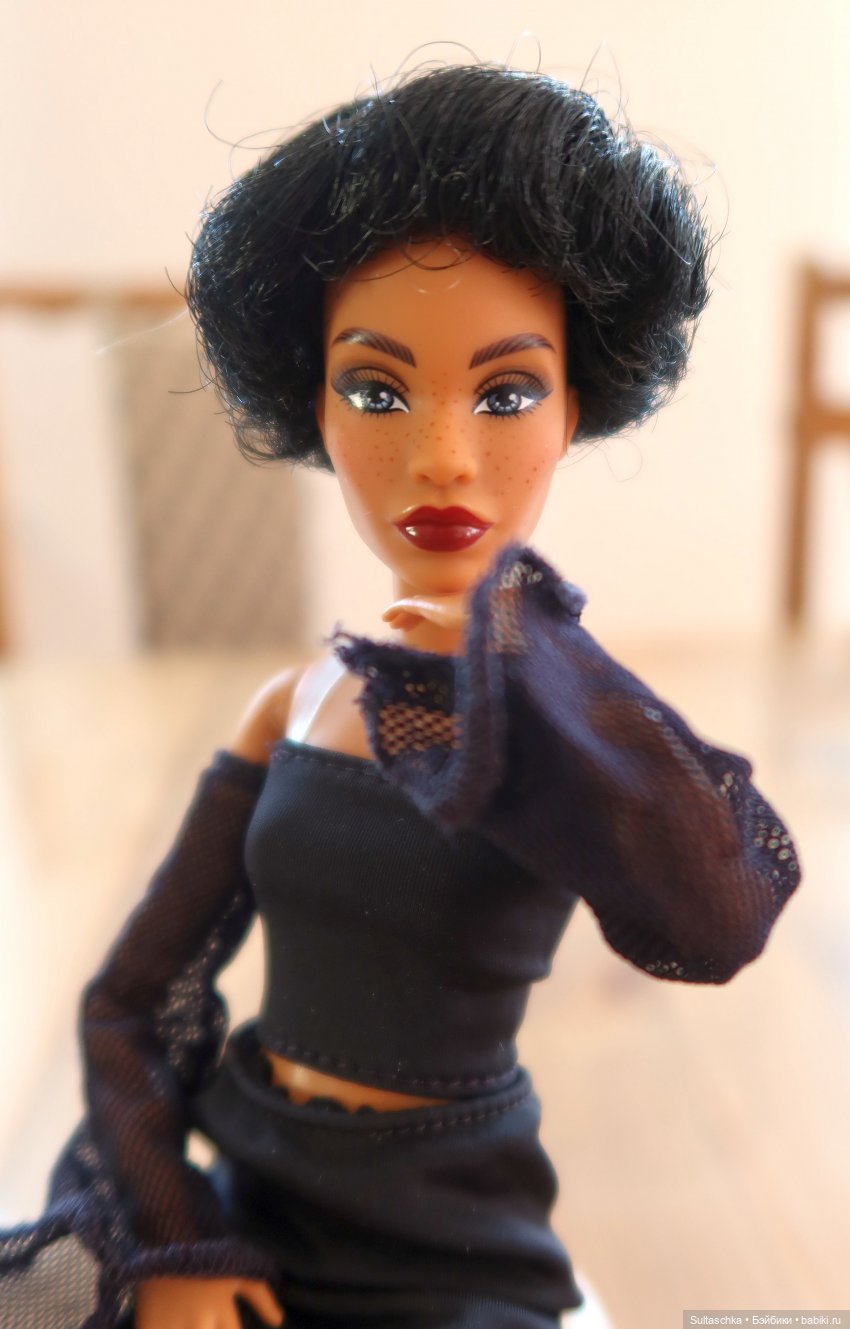 "Конструктор" Barbie Signature You Create Barbie Basics Kit #1. Продолжение