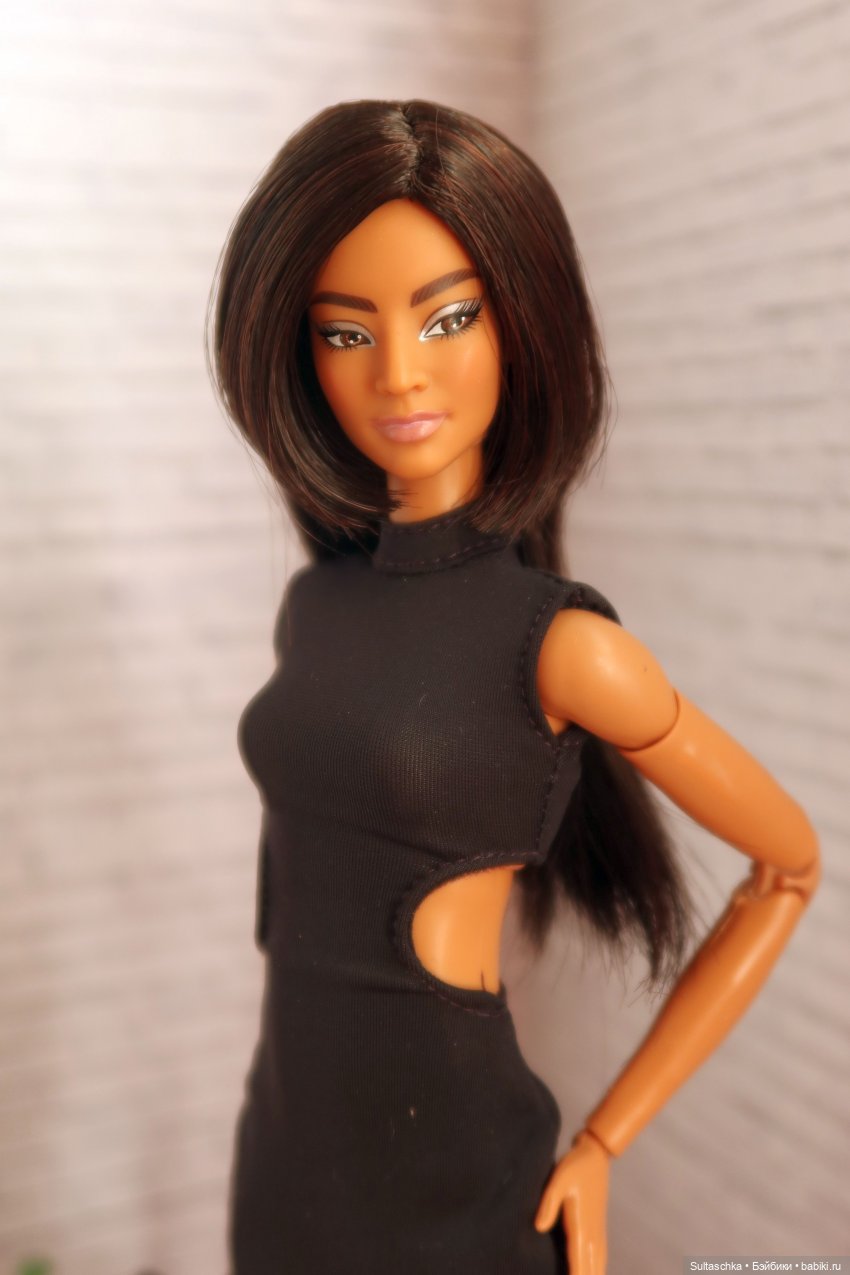 "Конструктор" Barbie Signature You Create Barbie Basics Kit #1. Продолжение