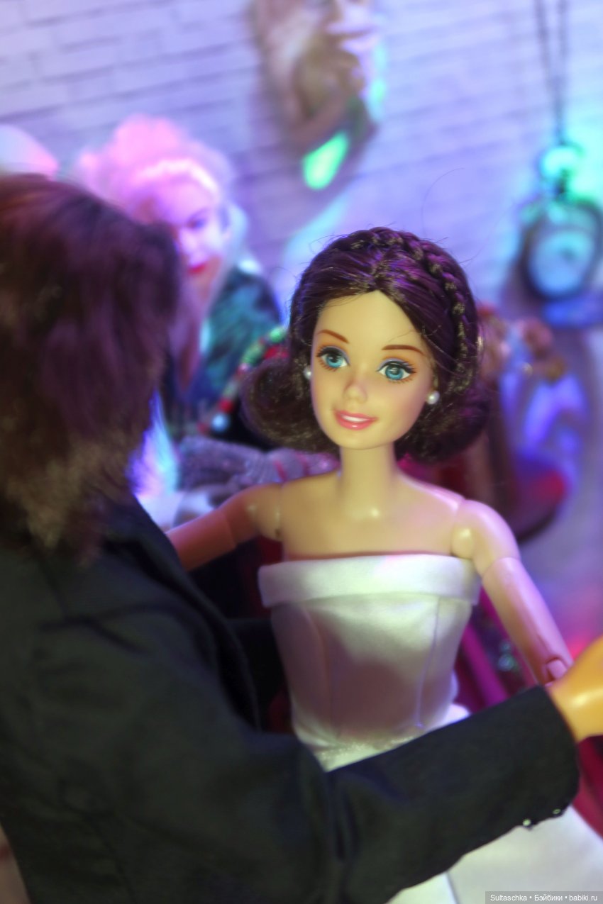 As the world falls down | Бэйбики As the world falls down — Куклы Barbie (Барби): Looks