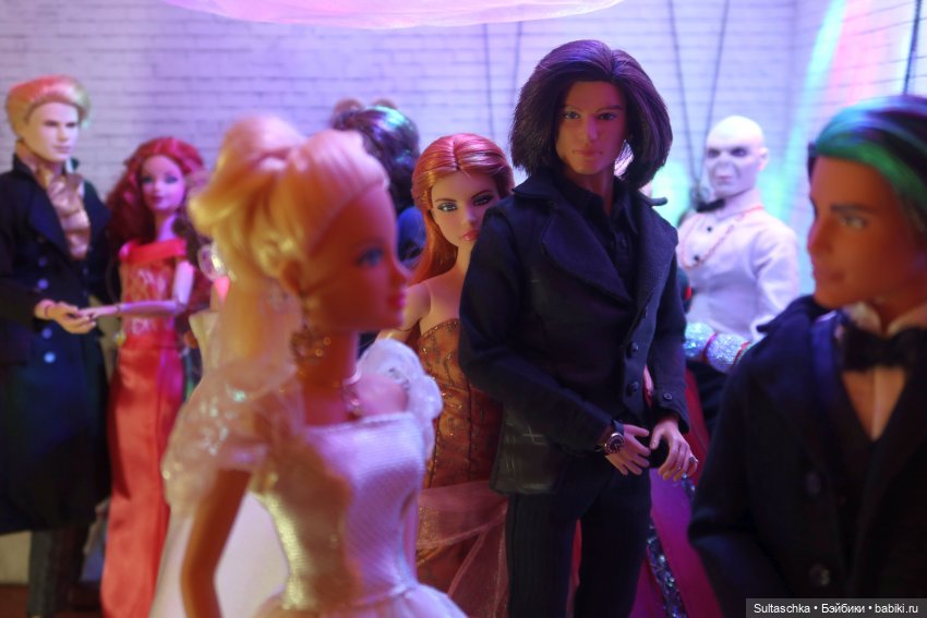 As the world falls down | Бэйбики As the world falls down — Куклы Barbie (Барби): Looks