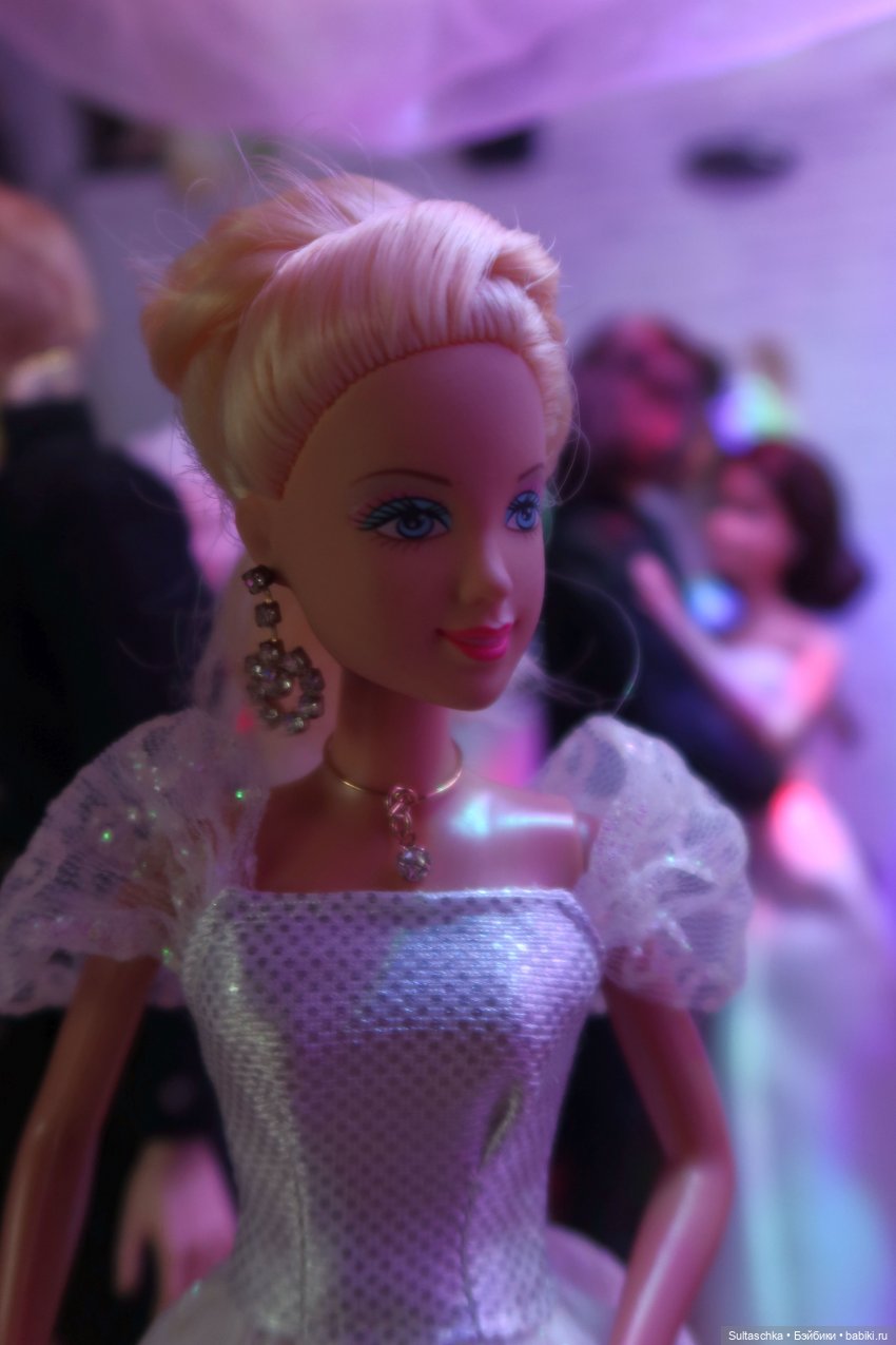 As the world falls down | Бэйбики As the world falls down — Куклы Barbie (Барби): Looks