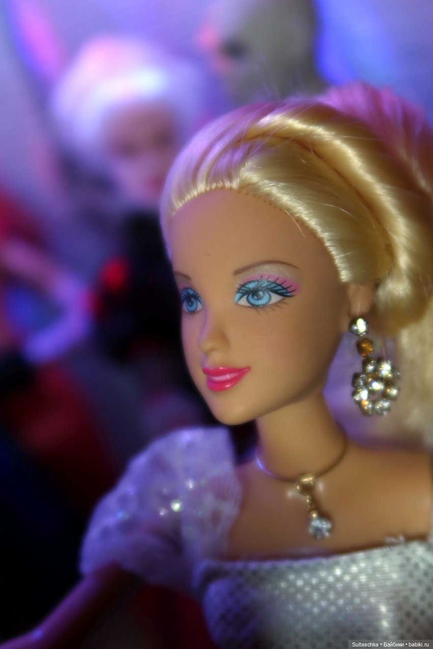 As the world falls down | Бэйбики As the world falls down — Куклы Barbie (Барби): Looks