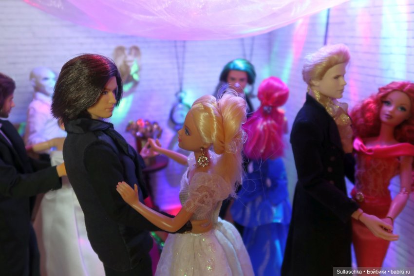 As the world falls down | Бэйбики As the world falls down — Куклы Barbie (Барби): Looks