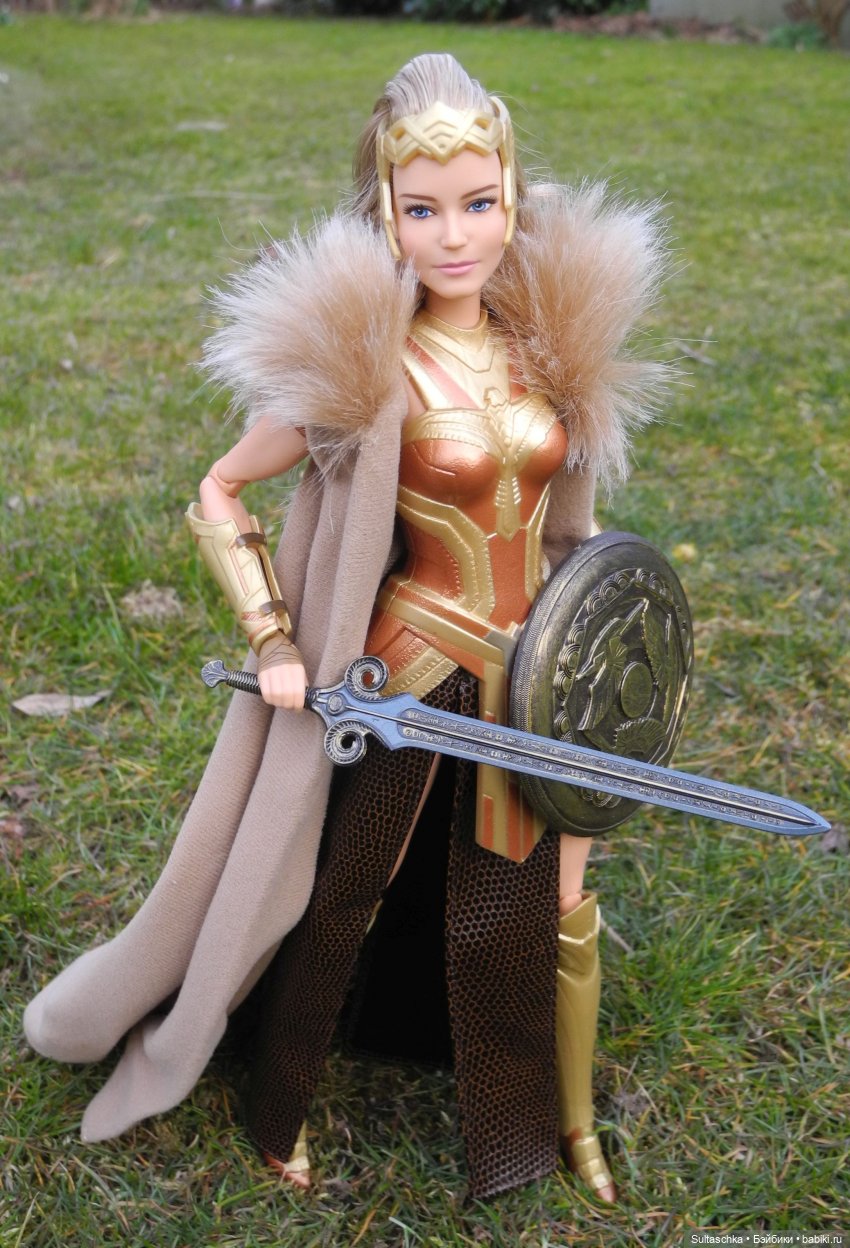 ФотоЧетверг. Герои кинематографа на куклополках (фото 9)