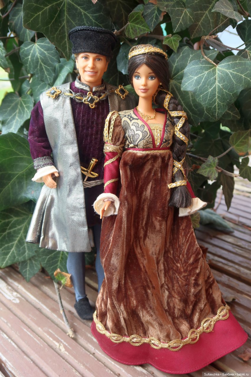 ФотоЧетверг. Герои кинематографа на куклополках