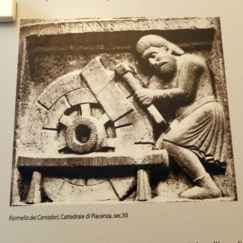 ФотоЧетверг. В кадре — колесо