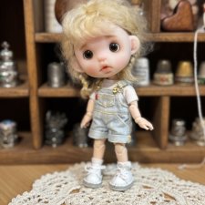 Продам куколку обицу 11