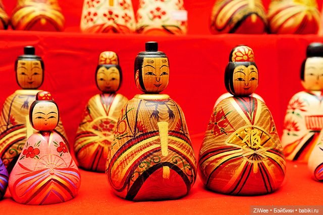Кокэси (яп. 小芥子, варианты: кокейси или кокеши) — японская деревянная кукла (фото 8)
