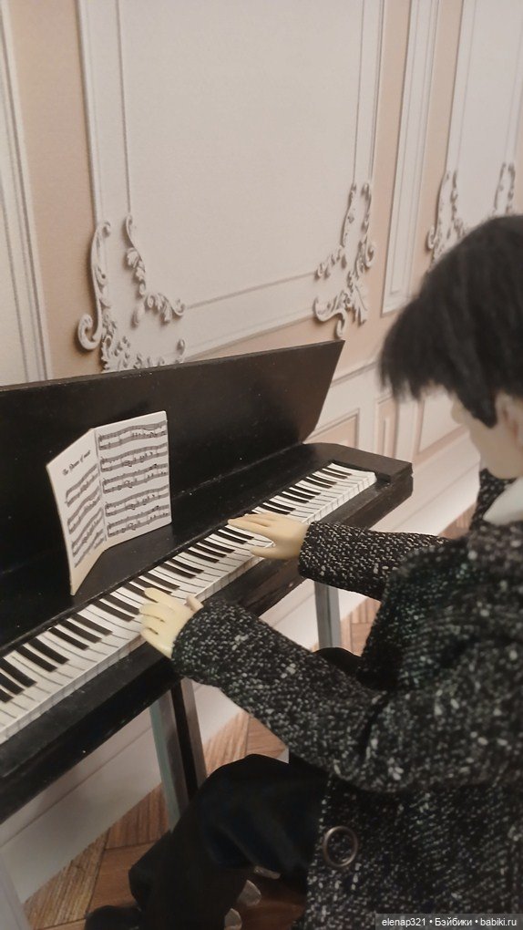 Первый снег, что тает как сон