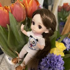 С праздником милые женщины