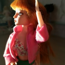 Рыжая Изабель, китайская кукла