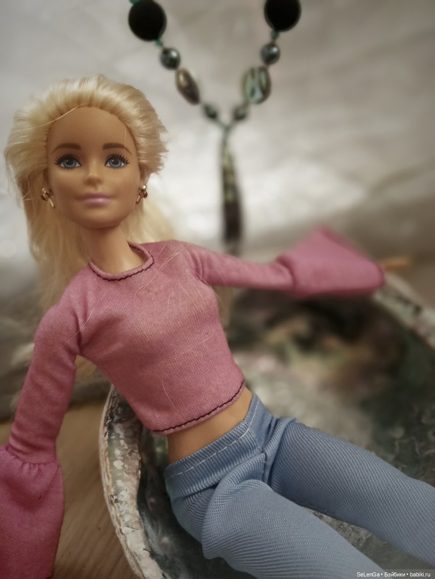 Девчонки выходят из тени. Топик-знакомство