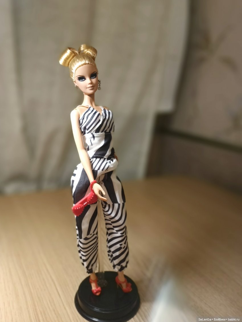 Лаура и Мишель. Most collectible doll 2007 и Barbie Badgley Mischka 2007 | Бэйбики Лаура и Мишель. Most collectible doll 2007 и Barbie Badgley Mischka 2007 (фото 7)