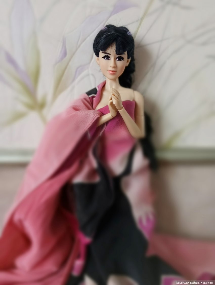 Новая девочка из Китая с великолепным шарнирным телом