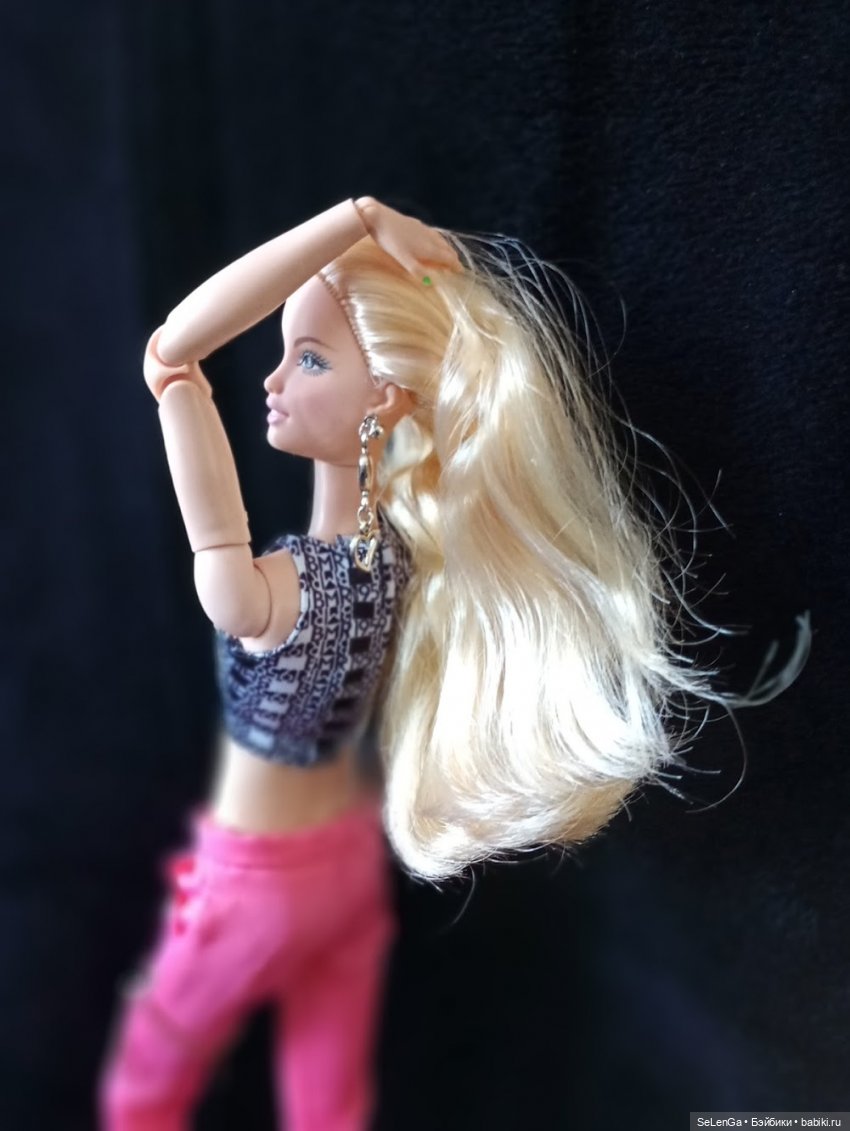 Barbie most collectible doll in a world 2007 на теле азиатки bmr! 16+ (фото 2)