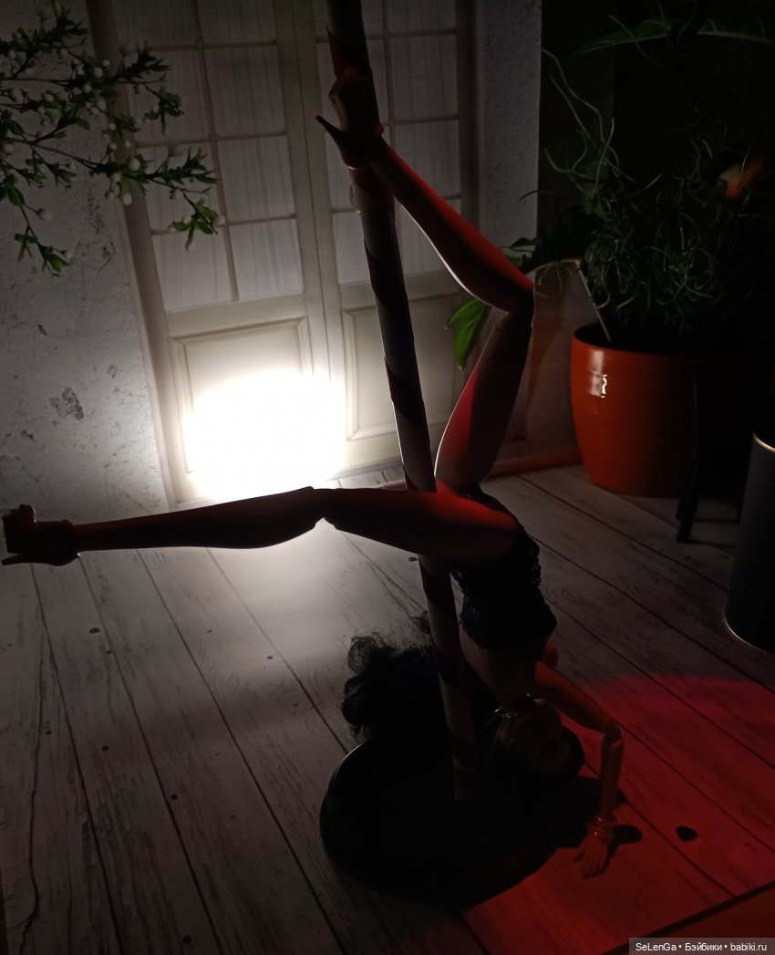 Танец на пилоне 18+, #kissmela body