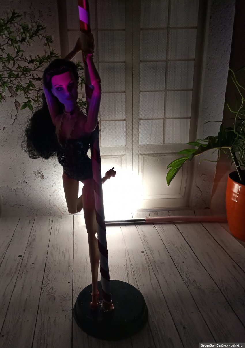 Танец на пилоне 18+, #kissmela body