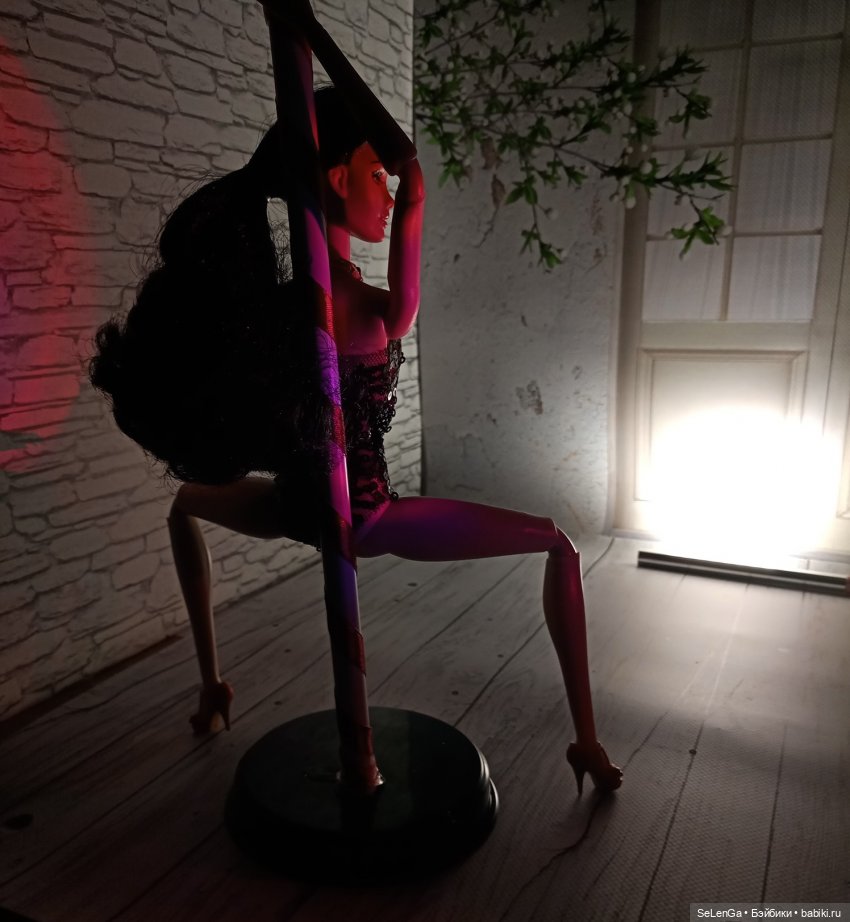 Танец на пилоне 18+, #kissmela body