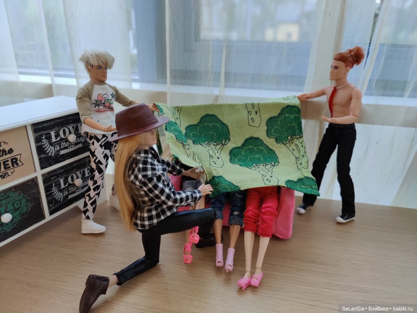 Где моя девушка — Куклы Barbie (Барби): Looks