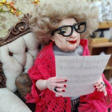 Римма Абрамовна дома