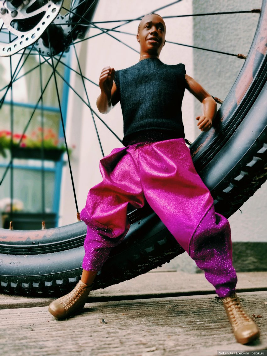 Мой новенький - Майк Хаммер, рэпер и диджей