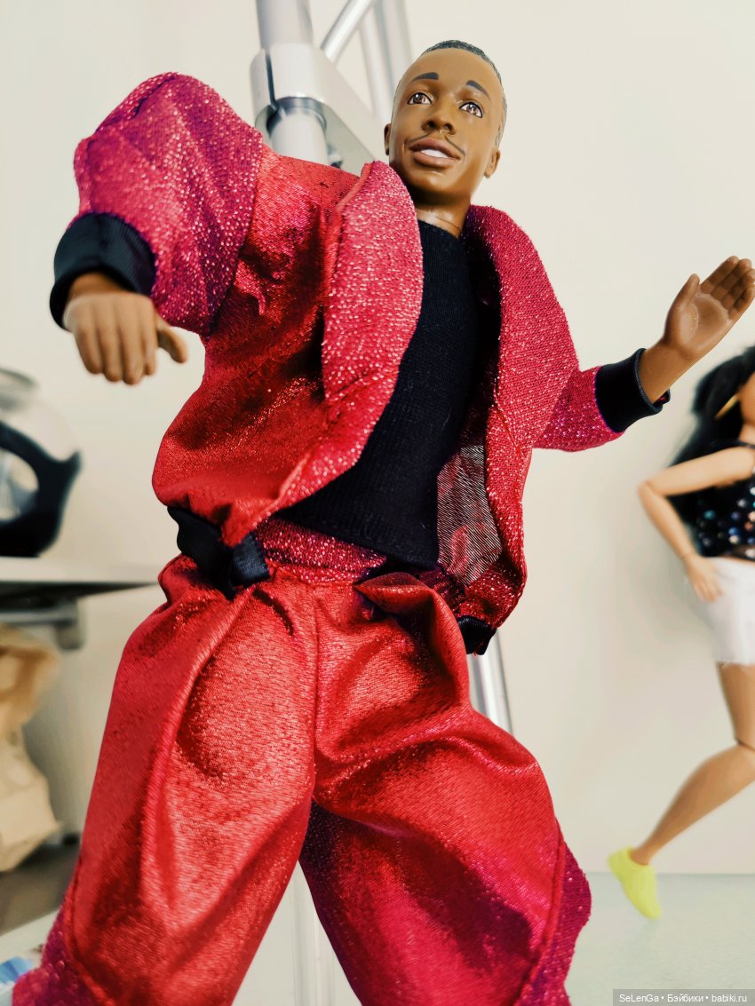 Мой новенький - Майк Хаммер, рэпер и диджей (фото 3)