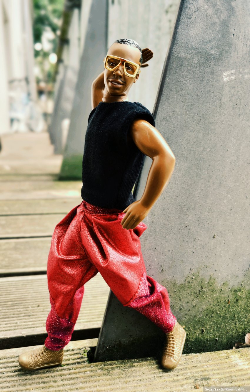 Мой новенький - Майк Хаммер, рэпер и диджей