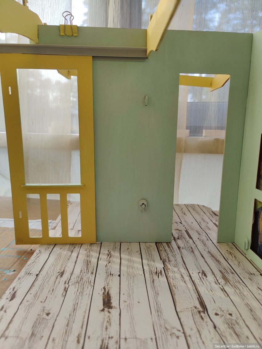 Румбокс с витражами, для кукол 20 см, из фанерного кукольного домика