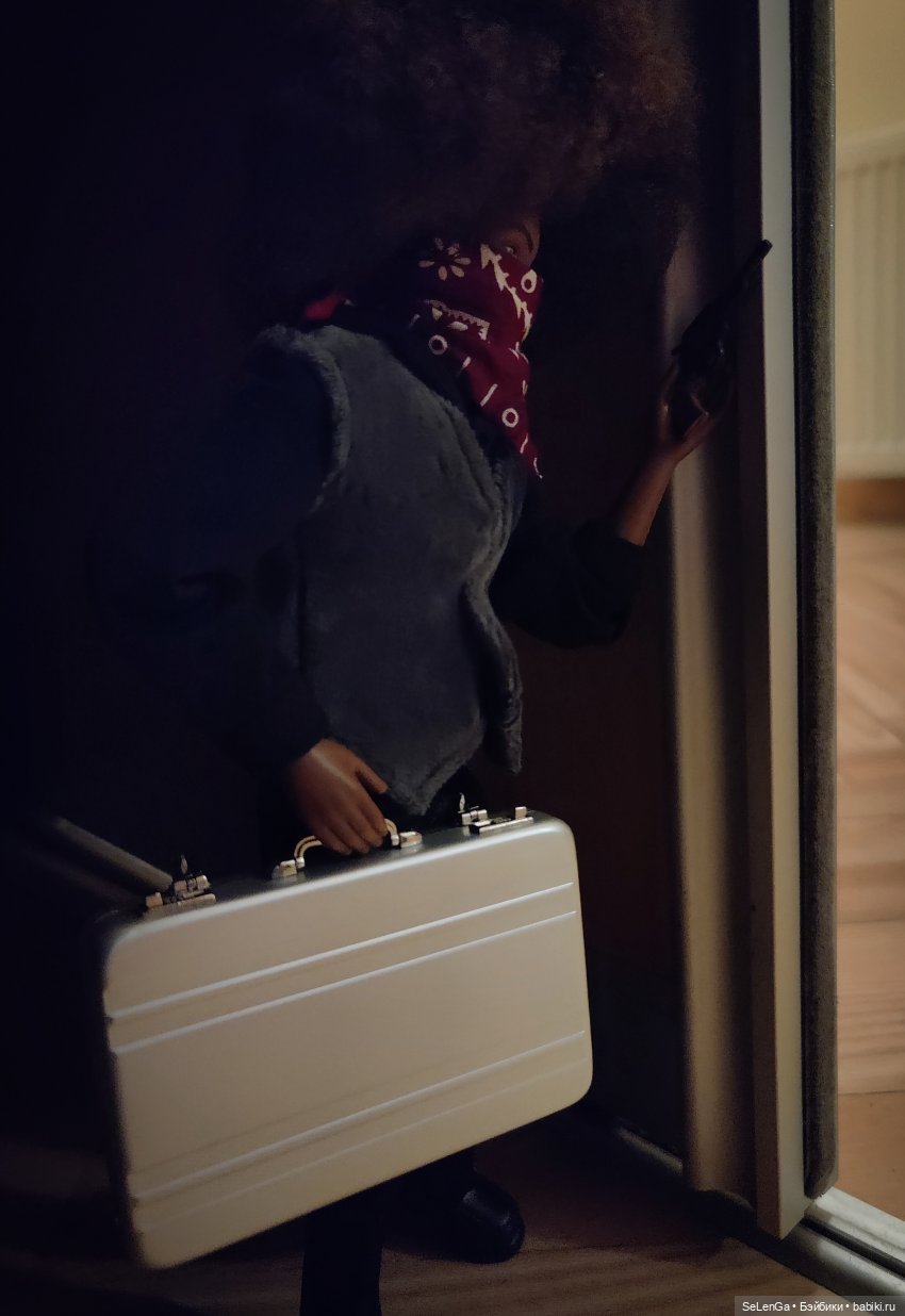 Гангстеры отдыхают — Куклы Barbie (Барби): Looks