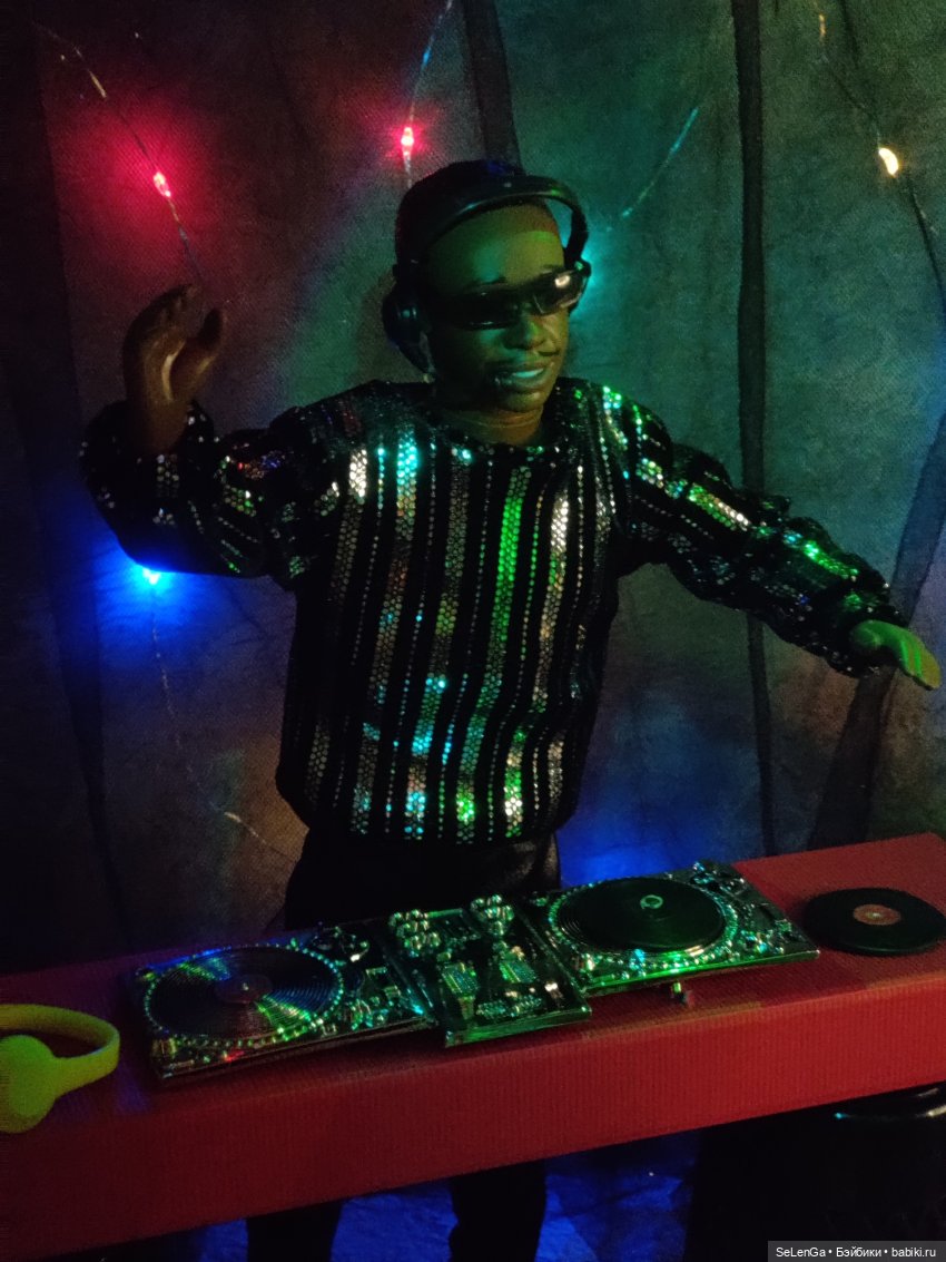 #Музыкальный фестиваль. Группа ALMA GITANE с песней BAMBOLEO (фото 2)