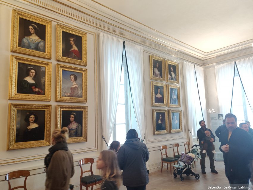 Нимфенбург: коллекция фарфоровых фигурок и музей карет (фото 4)