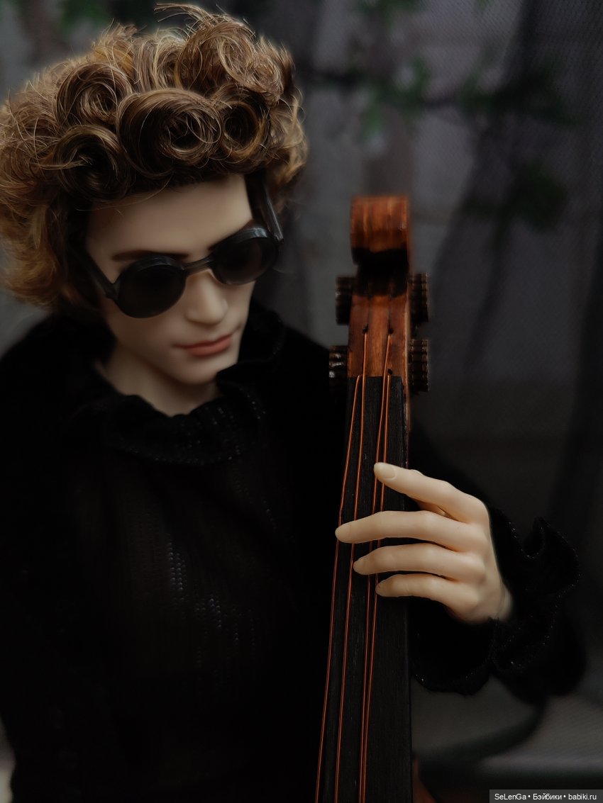 Слепой музыкант — Куклы Barbie (Барби): Looks (фото 2)