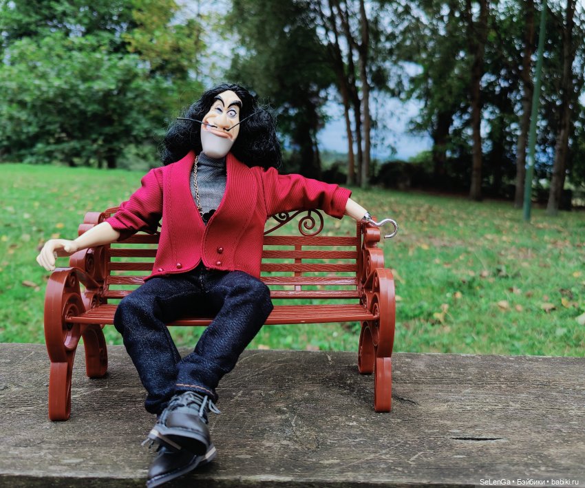 Джентльмены поминают ЗОЖ — Куклы Disney Animators и Принцессы Диснея: Disney Store (фото 6)