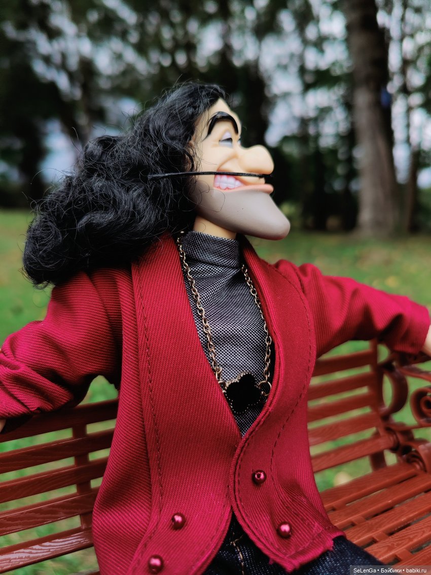 Джентльмены поминают ЗОЖ — Куклы Disney Animators и Принцессы Диснея: Disney Store (фото 9)