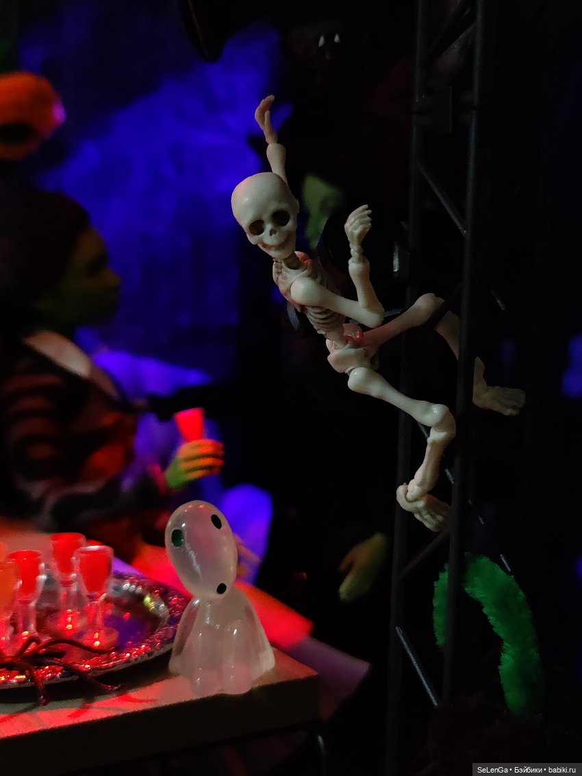 Гогги в гостях у ведьмочек, или этот Престранный Хэллоуин 🎃👻