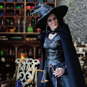 Хелависа и Магический кабинет