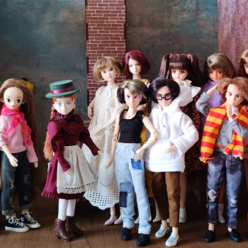 Азиаты на моей полочке