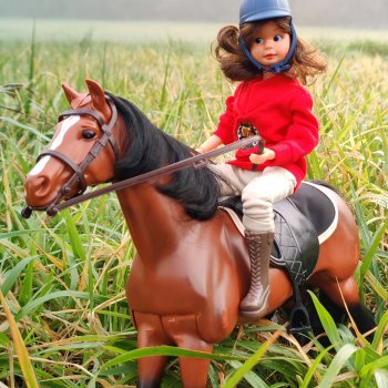 Мурочка катается