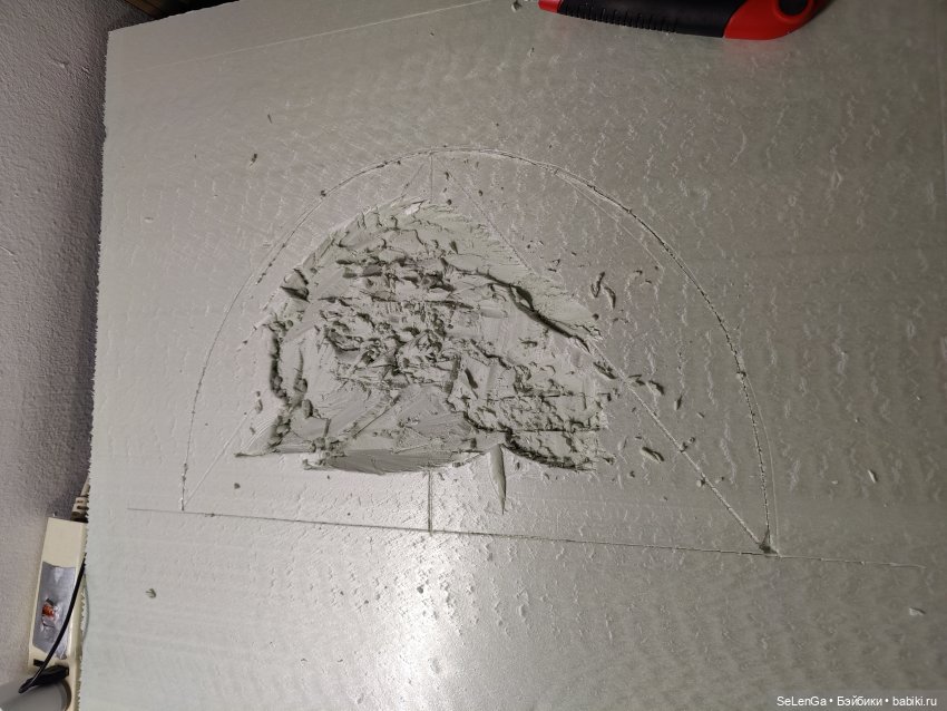 Каменная стена из пенополистерола и паяльник для макетирования (фото 2)