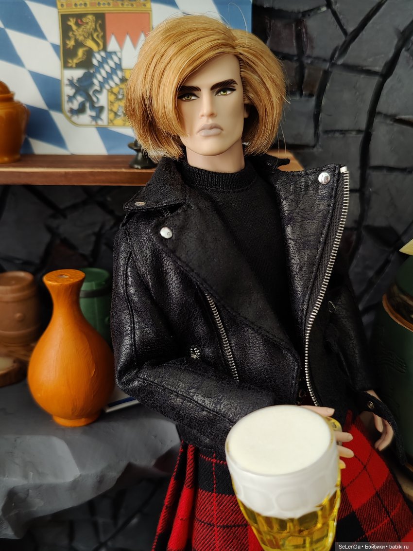 10 парней Интегрити на празднике Октоберфеста