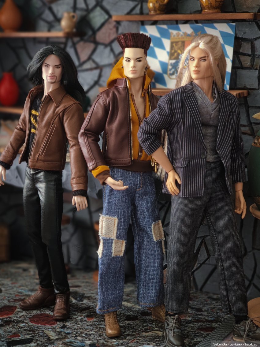 10 парней Интегрити на празднике Октоберфеста