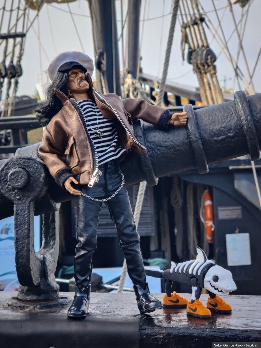 Морской волчара, пират и головорез, капитан Денни де Трахо (фото 9)