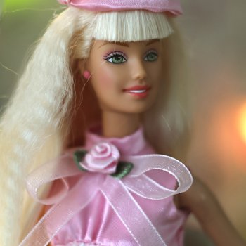 Барби из набора "Barbie and Krissy Stroll`n Play"
