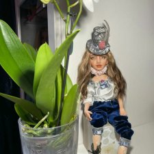 Продаётся будуарная куколка