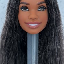 Голова Barbie Fashionistas 240
