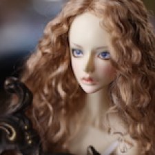 Сказочный и реальный мир кукол