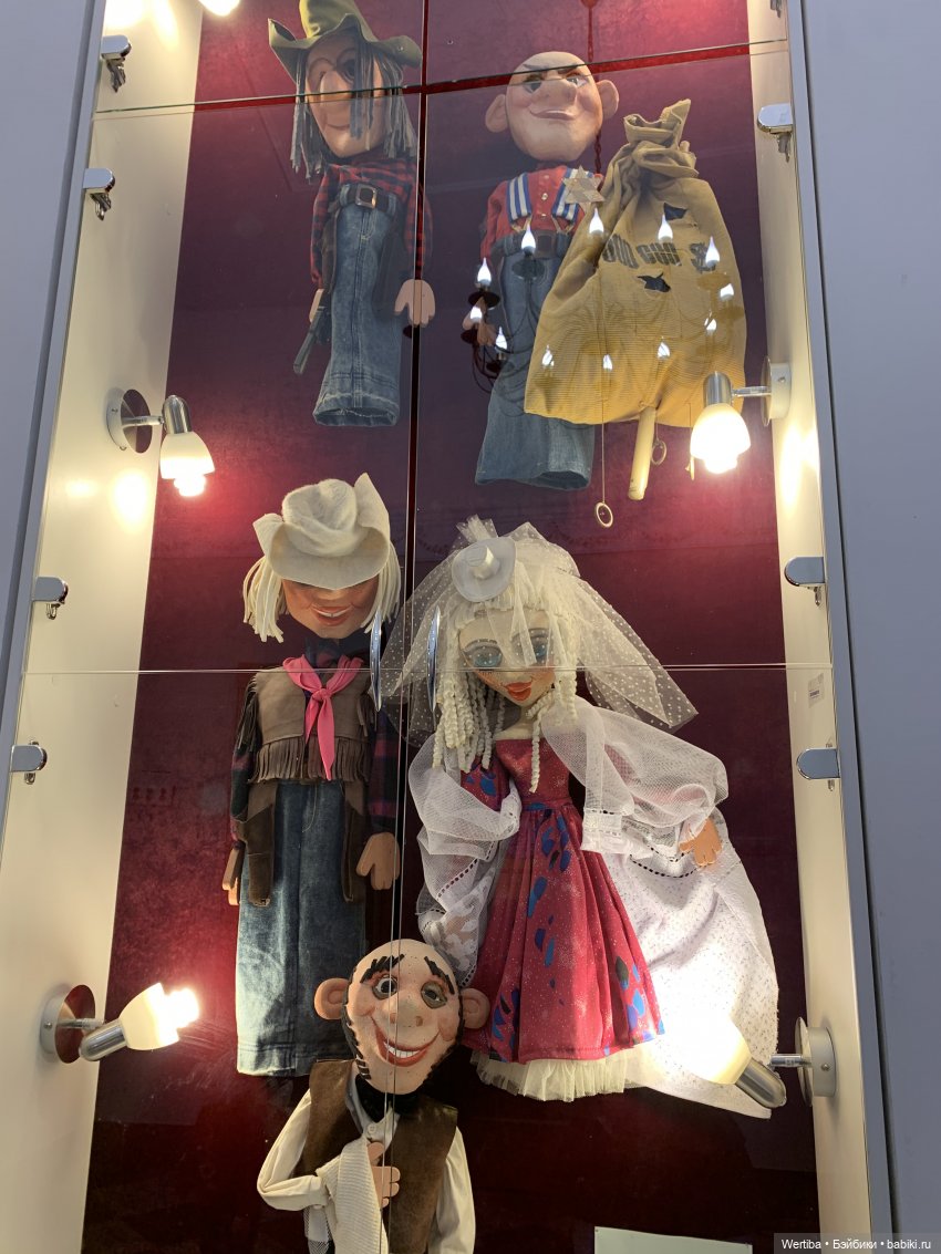 Театр кукол им. Д. Н. Светильникова в городе Смоленске (фото 5)